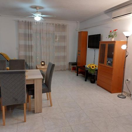 Апартаменти Apartamento Playa Flamenca Оріуела Екстер'єр фото