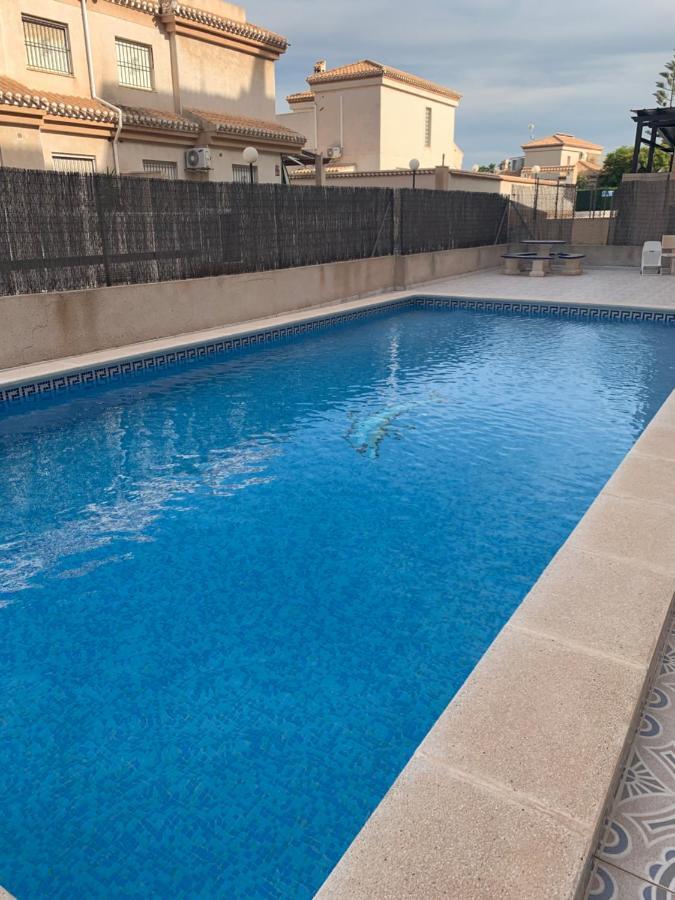 Апартаменти Apartamento Playa Flamenca Оріуела Екстер'єр фото